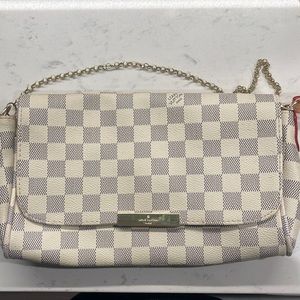 Louis Vuitton purse